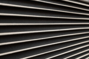 Lire la suite à propos de l’article Grilles et conduits de ventilation : ce qui se cache vraiment derrière vos bouches d&rsquo;aération